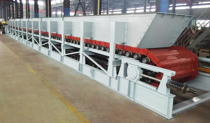 Application and maintenance for cement apron feeder 