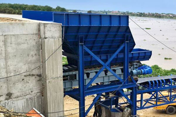 apron feeder mining