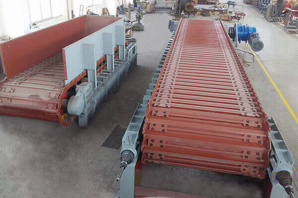 apron feeder mining