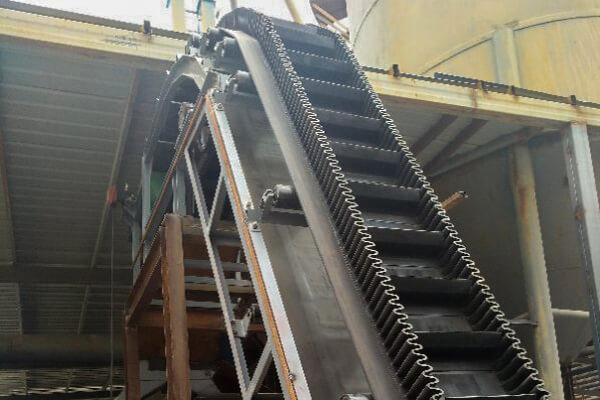 corrugated sidewall belt conveyor