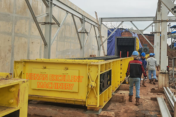 coal feeder breaker