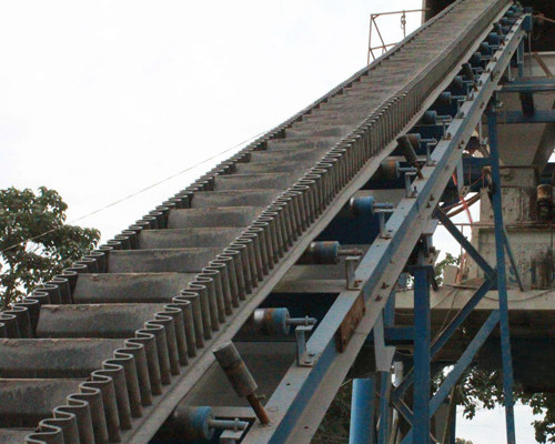 steep inclined belt conveyor